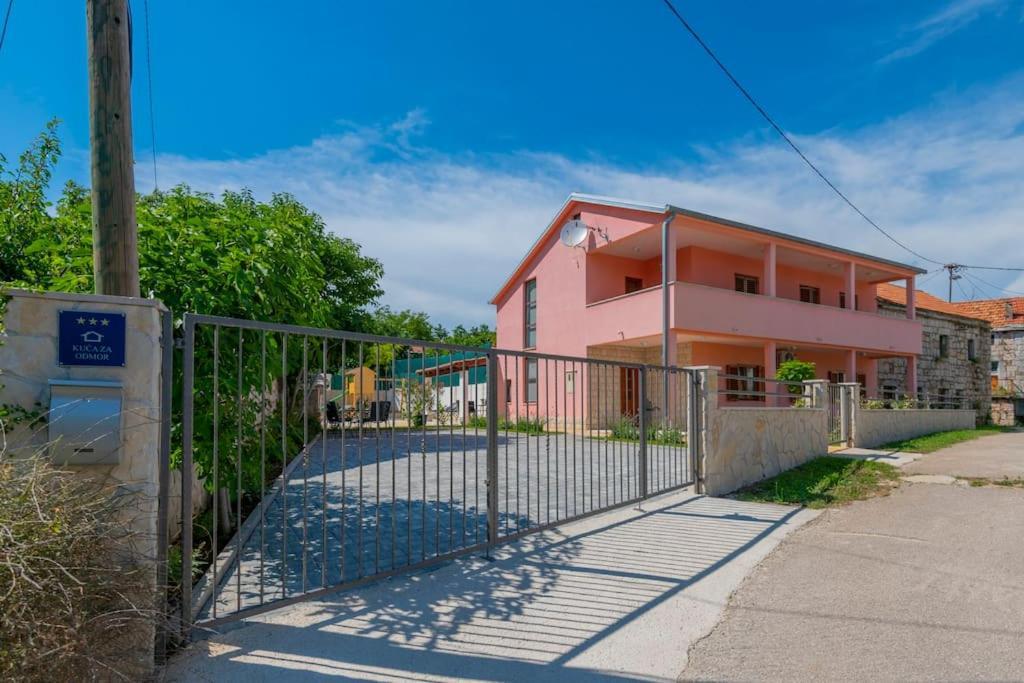 Villa Milla-Grubine Экстерьер фото
