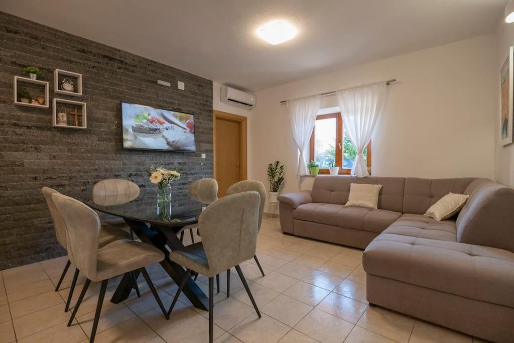 Villa Milla-Grubine Экстерьер фото