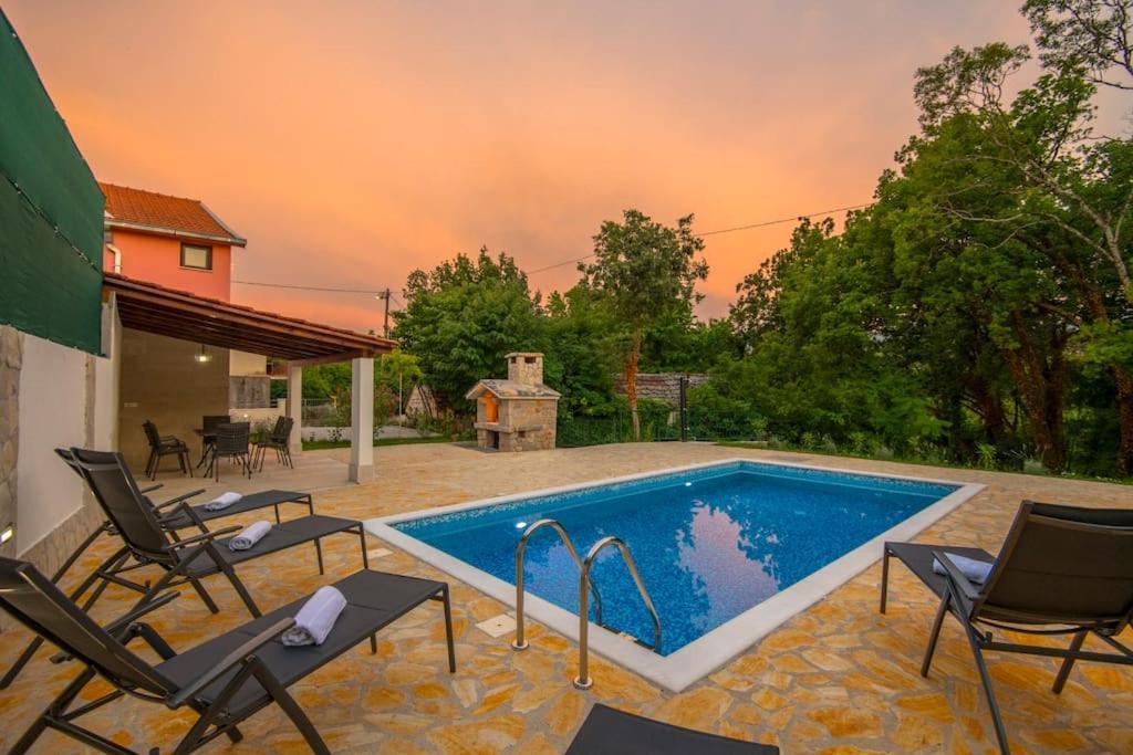 Villa Milla-Grubine Экстерьер фото