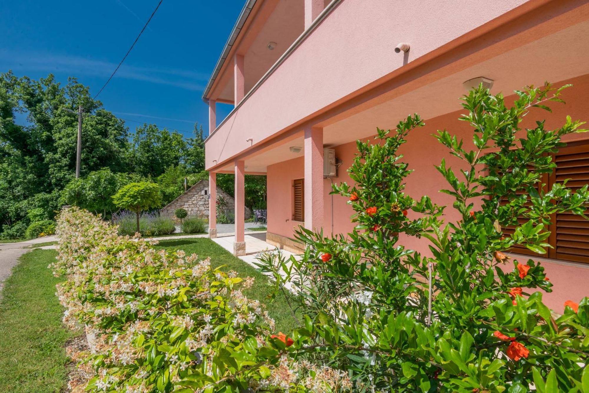 Villa Milla-Grubine Экстерьер фото
